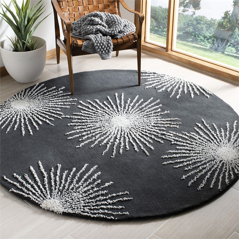 Safavieh Soho Round Rug in Charcoal / Ivory
