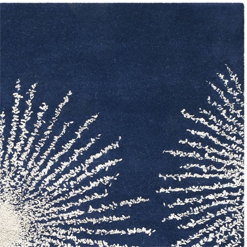 Safavieh Soho Square Rug in Dark Blue / Ivory