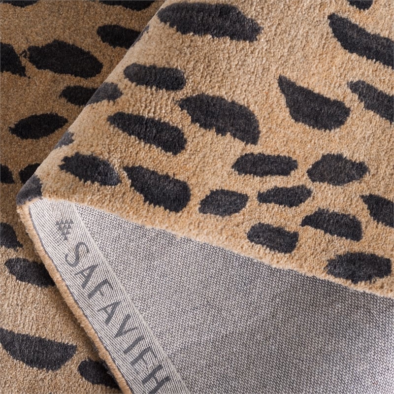 Safavieh Soho 11'-0