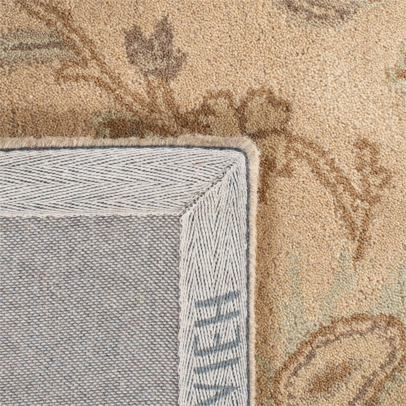 Safavieh Wyndham Round Rug in Light Gold / Light Gold
