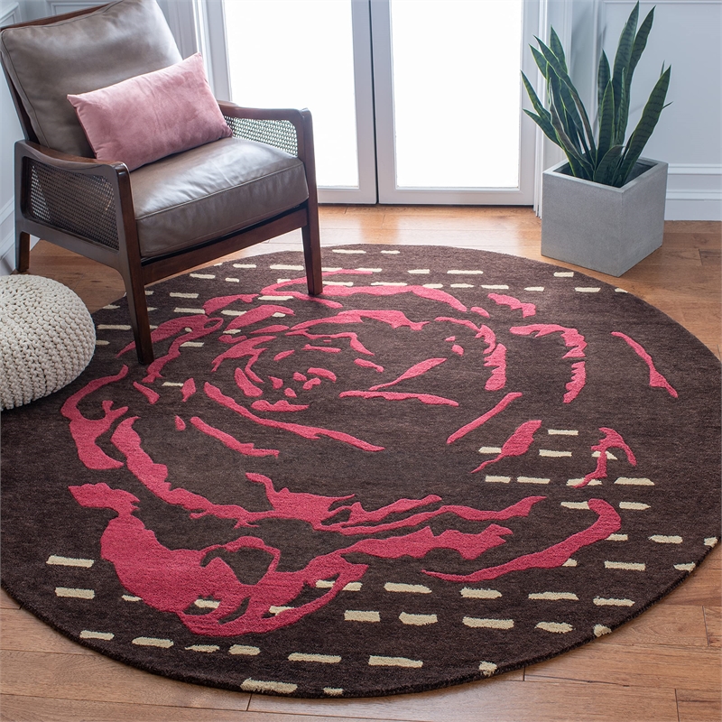 Safavieh Wyndham Round Rug in Charcoal / Red