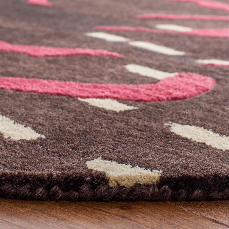 Safavieh Wyndham Round Rug in Charcoal / Red