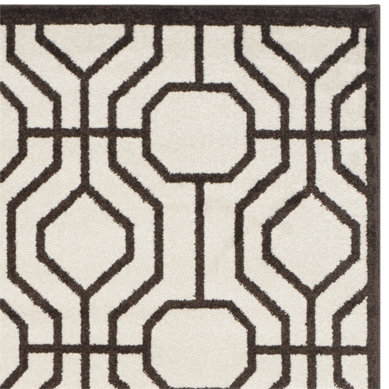 Safavieh Amherst Ivory Indoor Outdoor Rug - 5' x 8'