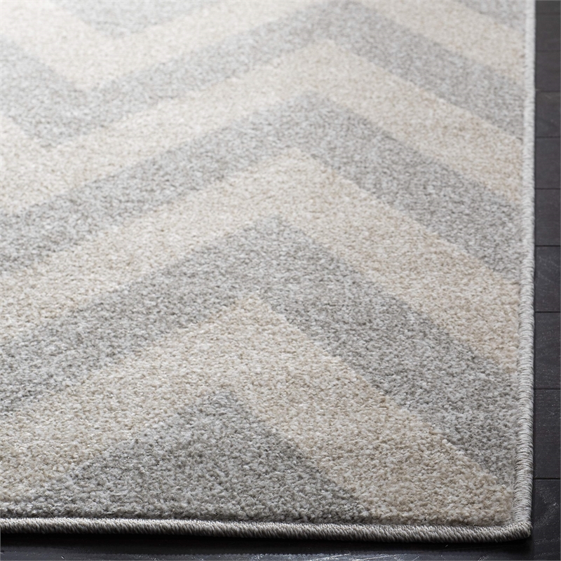 Safavieh Amherst Light Grey Indoor Outdoor Rug - 4' x 6'