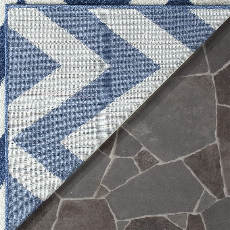 Safavieh Amherst Navy Indoor Outdoor Rug - 5' x 8'