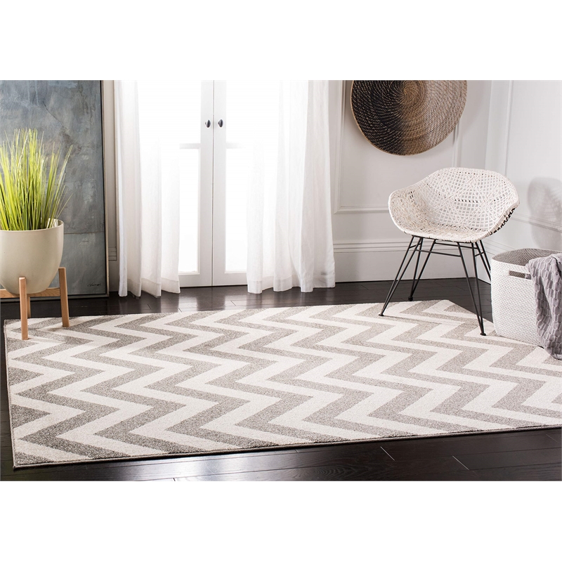 Safavieh Amherst Dark Grey Indoor Outdoor Rug - 4' x 6'