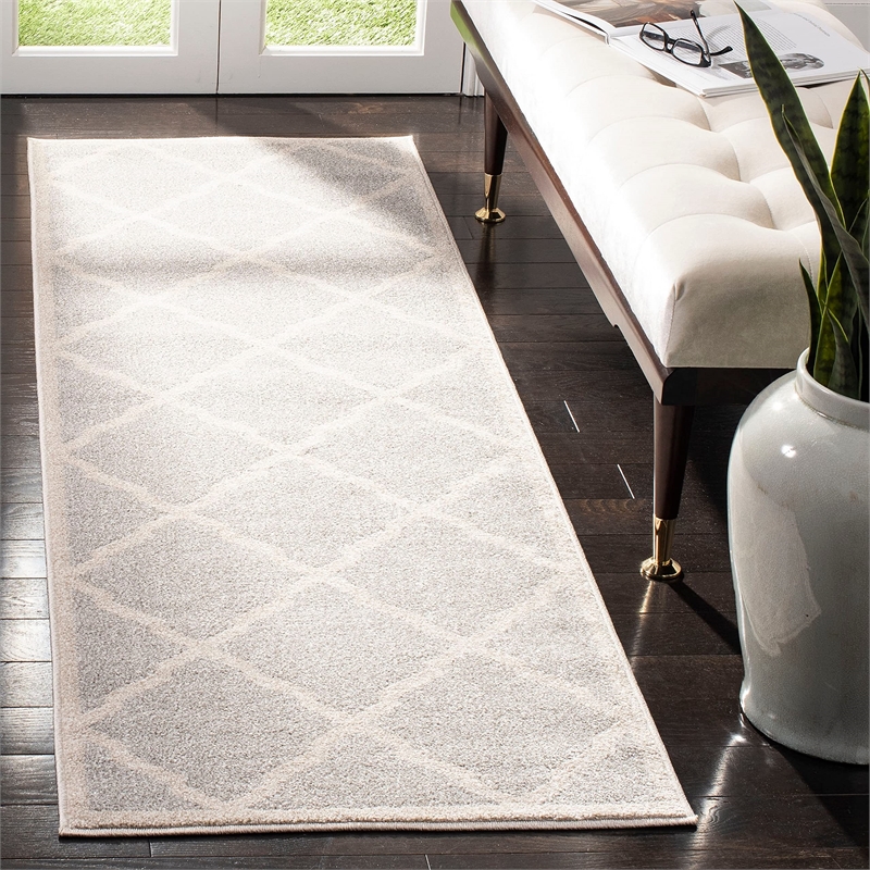 Safavieh Amherst Dark Grey Indoor Outdoor Rug - Round 5'