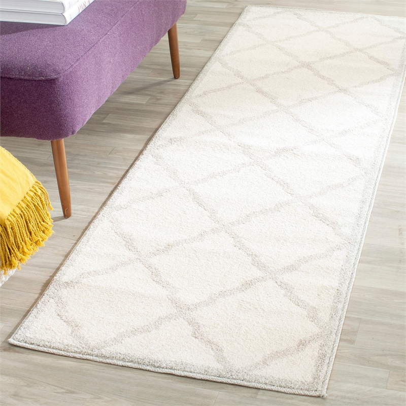 Safavieh Amherst Dark Grey Indoor Outdoor Rug - Round 5'