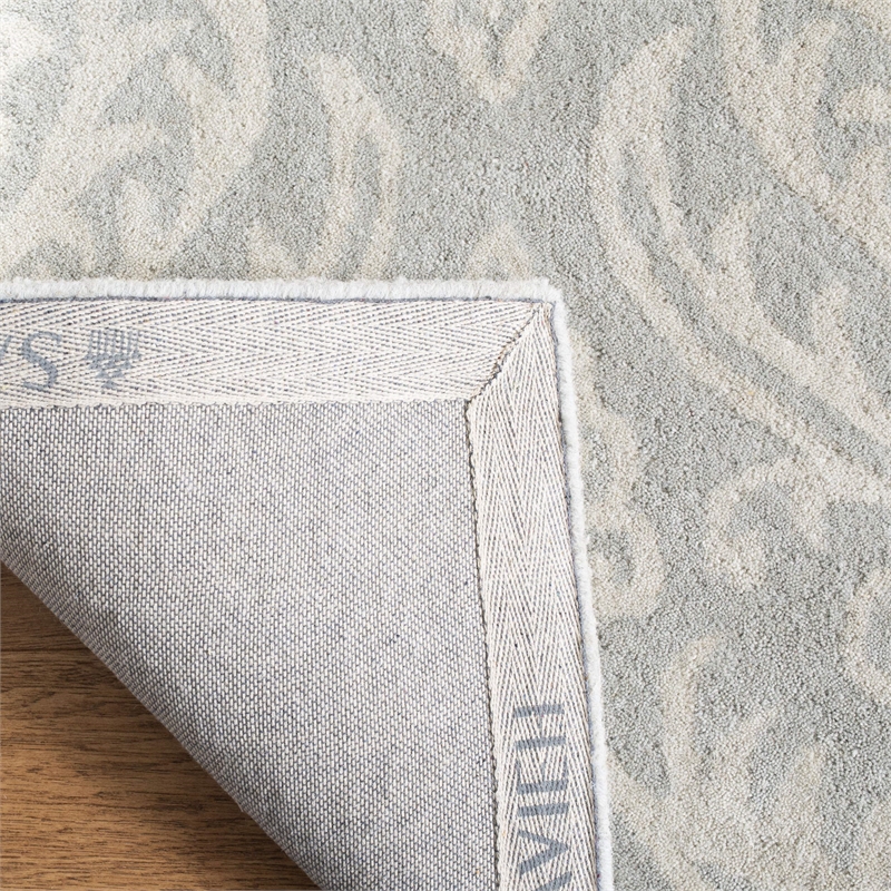 Safavieh Bella Silver Country Rug - 4' x 6'