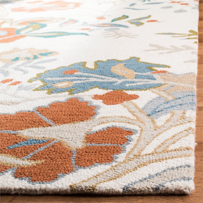 Safavieh Blossom Red Blue Country Rug - 5' x 8'