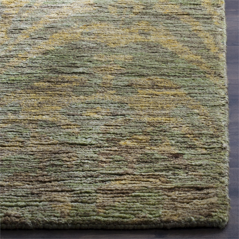 Safavieh Bohemian Green Contemporary Rug - 5' x 8'