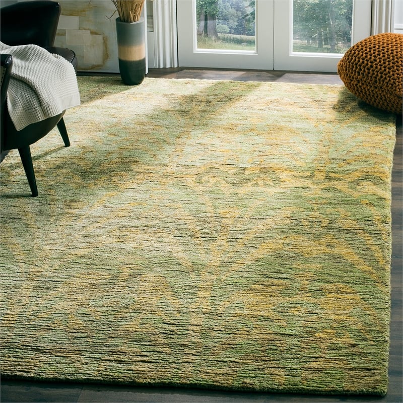 Safavieh Bohemian Green Contemporary Rug - 8' x 10'