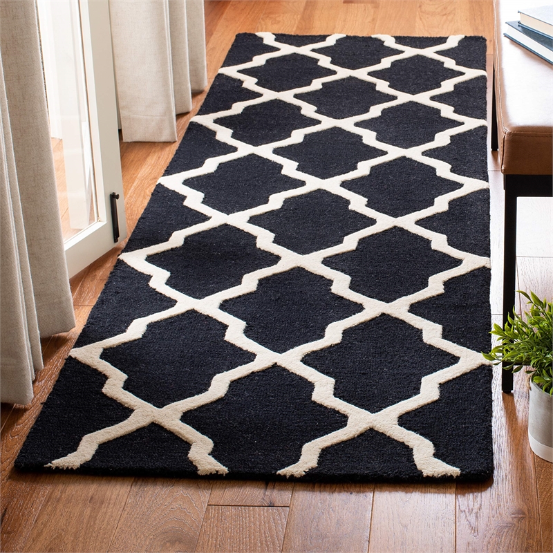 Safavieh Cambridge Black Transitional Rug - Runner 2'6
