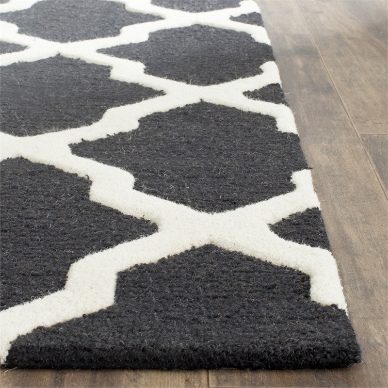Safavieh Cambridge Black Transitional Rug - Runner 2'6