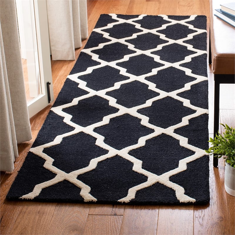 Safavieh Cambridge Black Transitional Rug - Runner 2'6