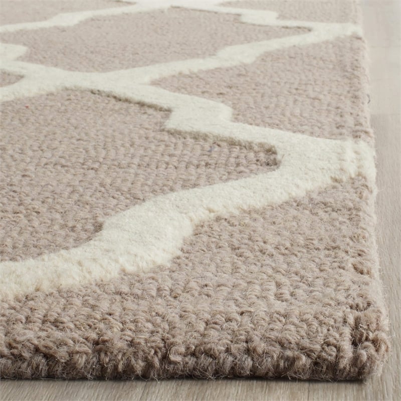 Safavieh Cambridge Beige Transitional Rug - 11'6