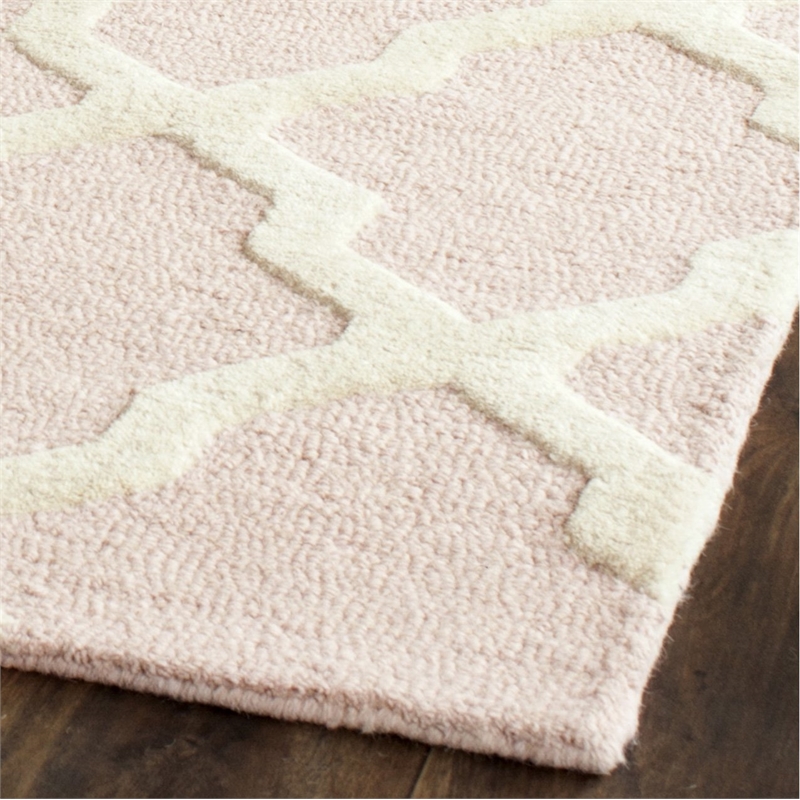 Safavieh Cambridge Light Pink Transitional Rug - Runner 2'6