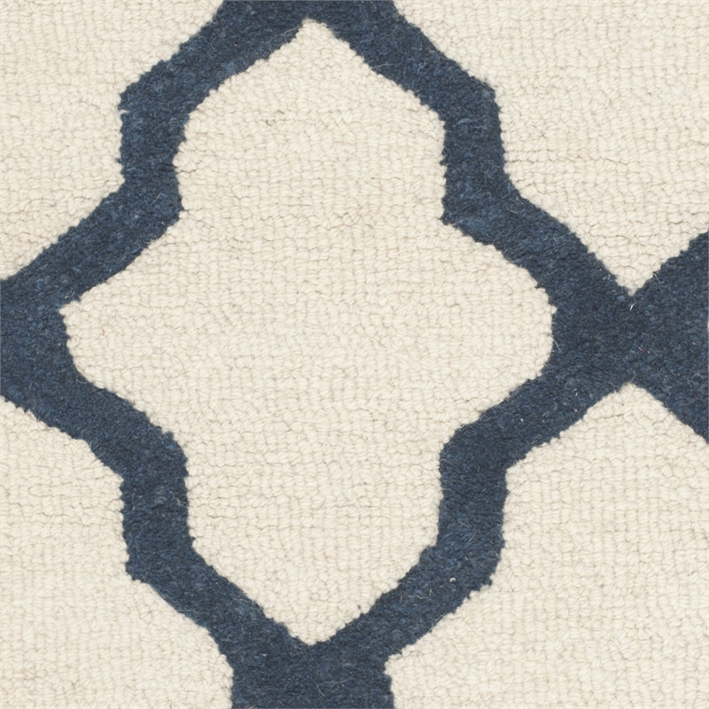 Safavieh Cambridge Ivory Transitional Rug - 2' x 3'