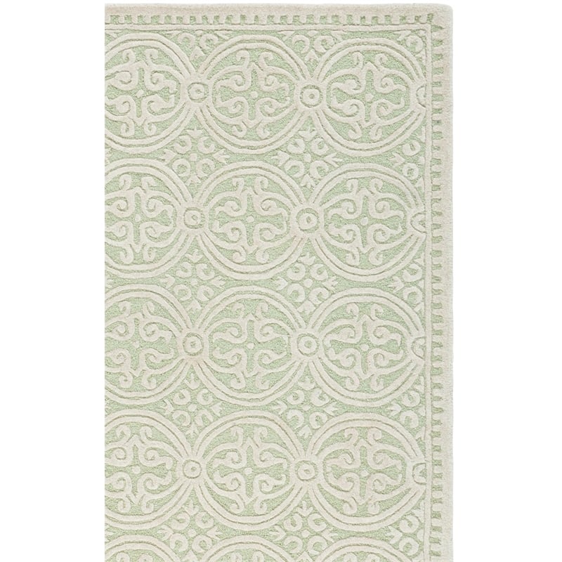 Safavieh Cambridge Light Green Transitional Rug - Runner 2'6