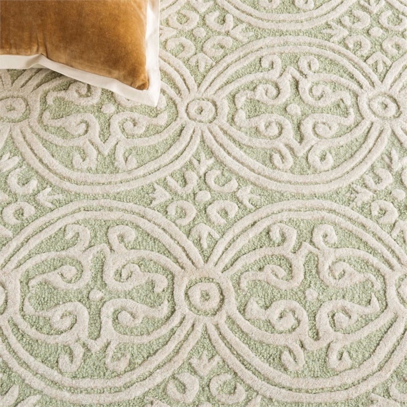Safavieh Cambridge Light Green Transitional Rug - Runner 2'6
