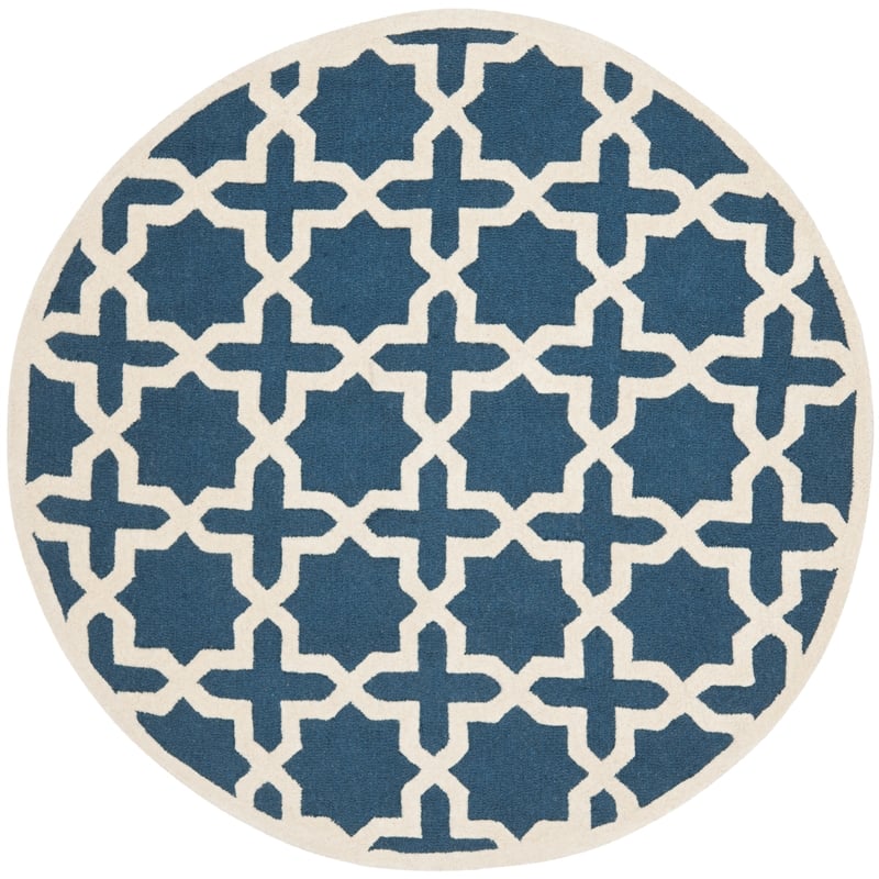 Safavieh Cambridge 4' X 4' Round Wool Hand Tufted Rug in Navy  / Ivory
