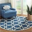 Safavieh Cambridge 4' X 4' Round Wool Hand Tufted Rug in Navy  / Ivory