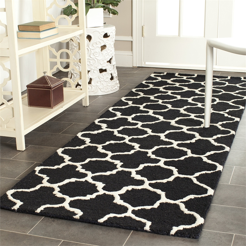 Safavieh Cambridge Black Transitional Rug - Runner 2'6