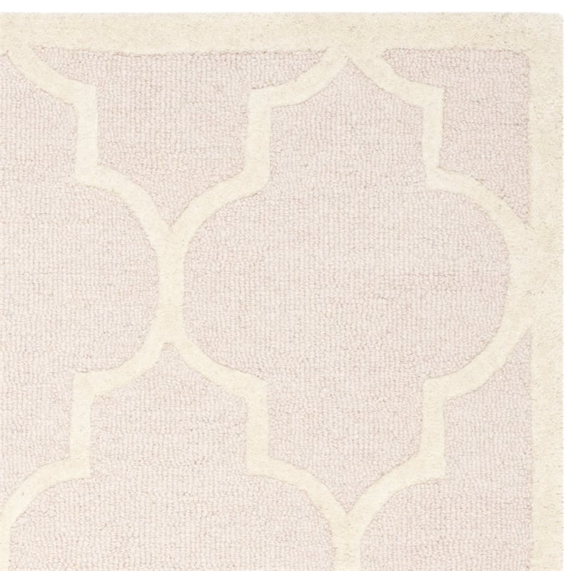 Safavieh Cambridge Light Pink Transitional Rug - 4' x 6'