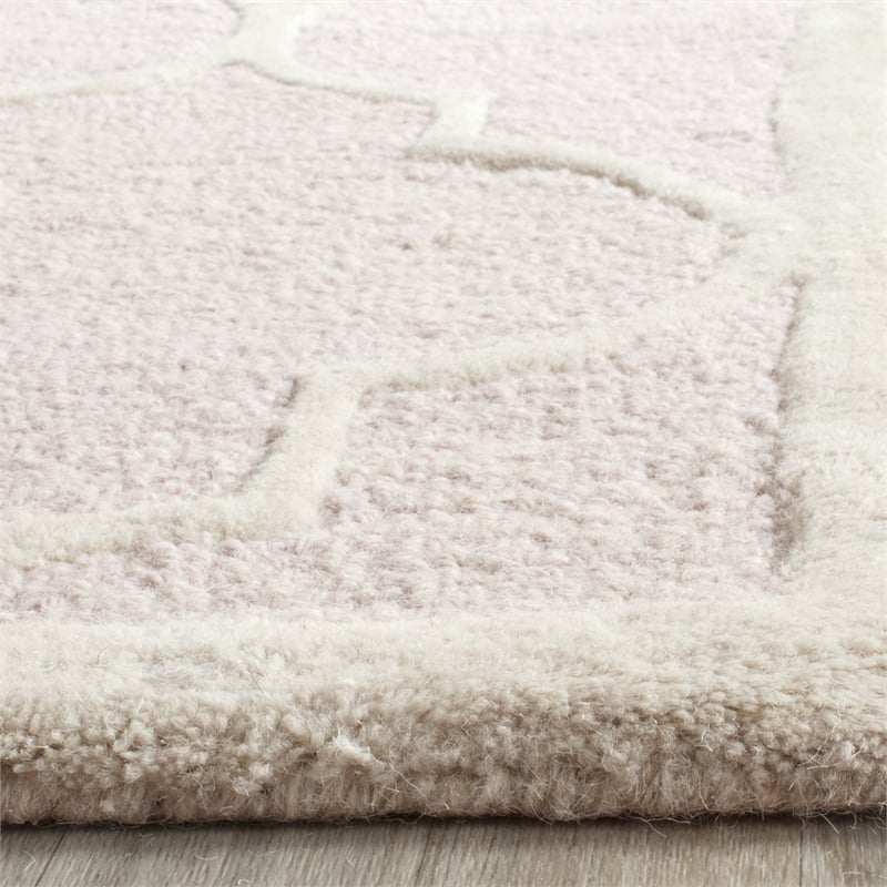 Safavieh Cambridge Light Pink Transitional Rug - Square 6'