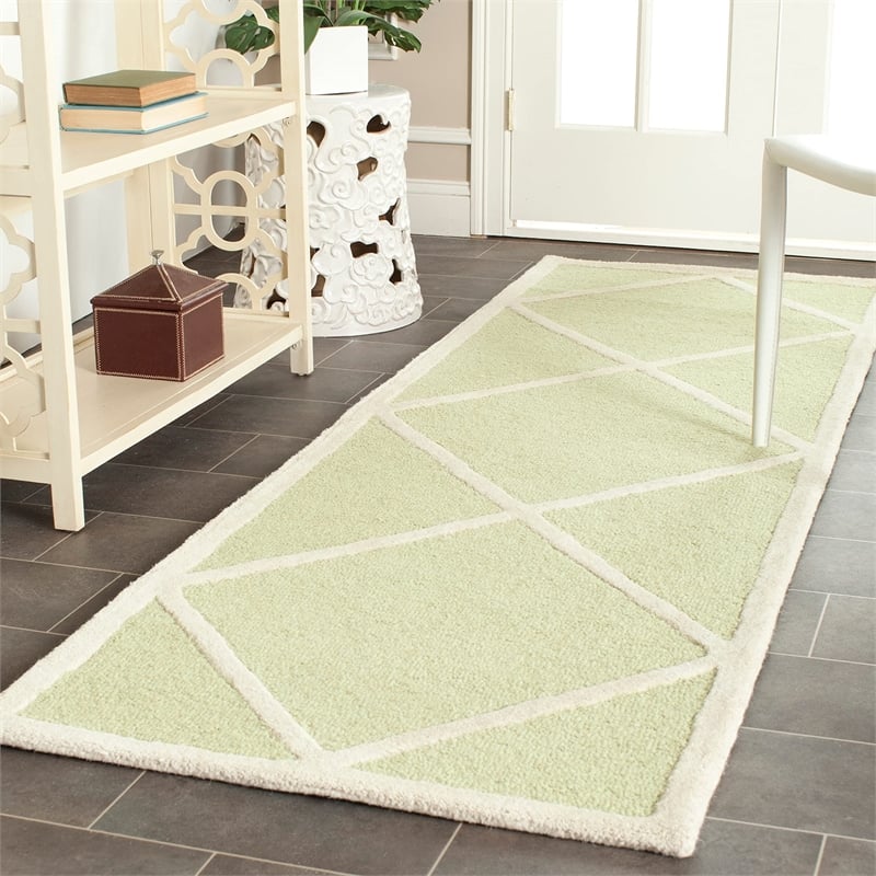 Safavieh Cambridge Navy Transitional Rug - Runner 2'6