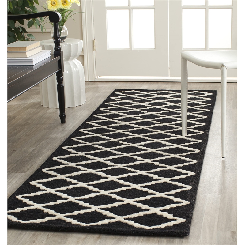 Safavieh Cambridge Black Transitional Rug - Runner 2'6
