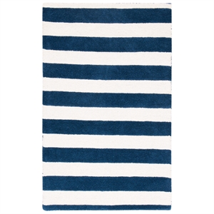Safavieh Cambridge Navy Transitional Rug - 2' x 3'