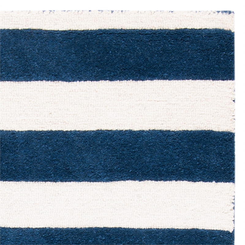 Safavieh Cambridge Navy Transitional Rug - 2' x 3'