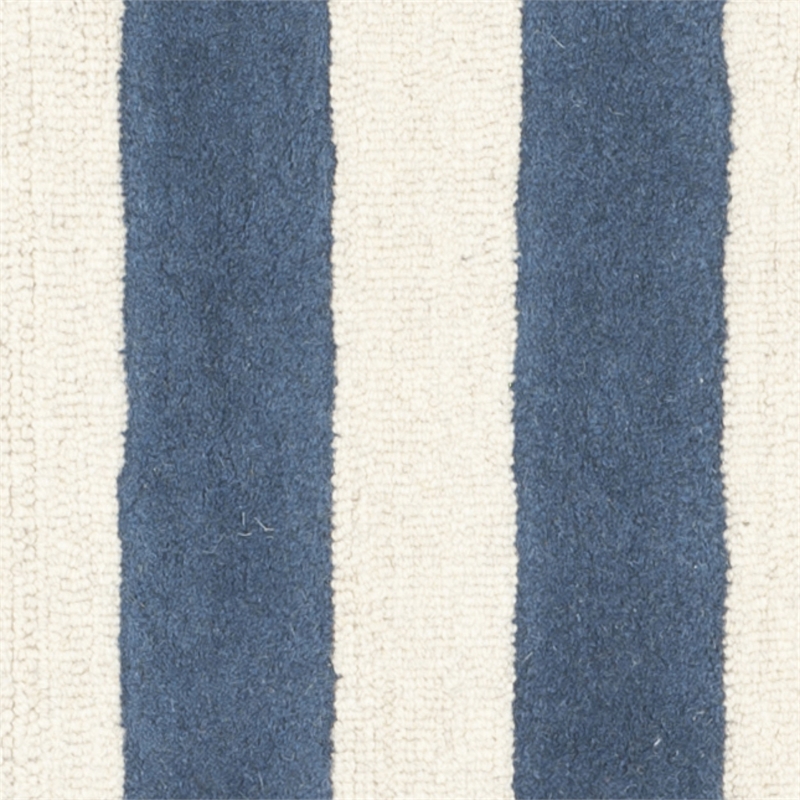 Safavieh Cambridge Navy Transitional Rug - Round 6'