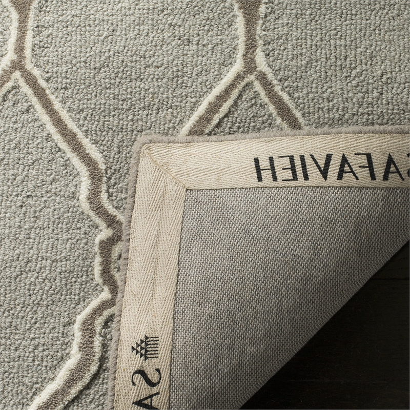 Safavieh Cambridge Light Grey Transitional Rug - 4' x 6'