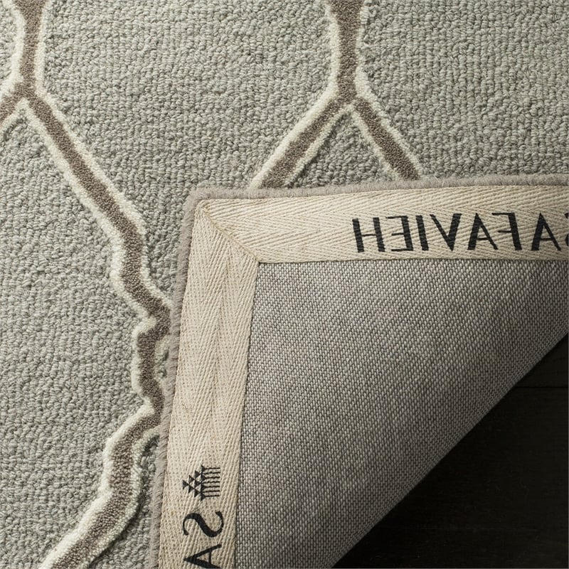 Safavieh Cambridge Light Grey Transitional Rug - 5' x 8'