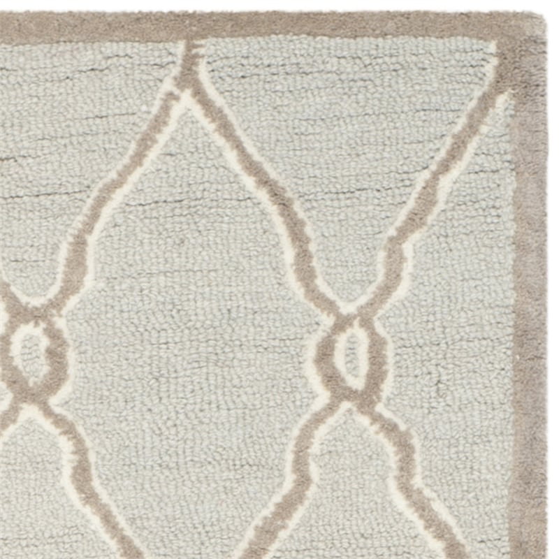 Safavieh Cambridge Light Grey Transitional Rug - Runner 2'6
