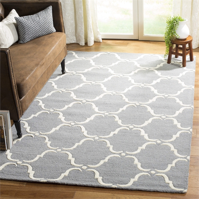 Safavieh Cambridge Dark Grey Transitional Rug - 4' x 6'