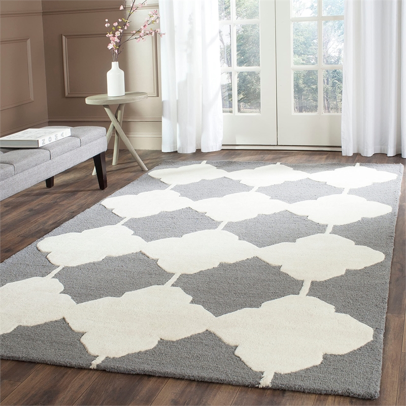Safavieh Cambridge Dark Grey Transitional Rug - 2' x 3'
