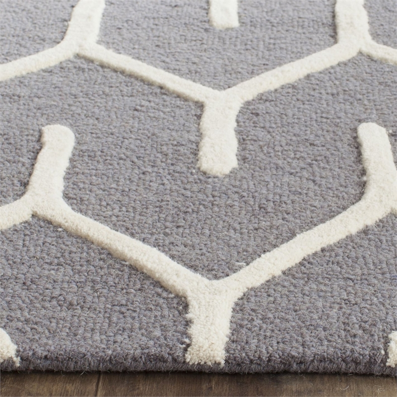 Safavieh Cambridge Dark Grey Transitional Rug - 5' x 8'