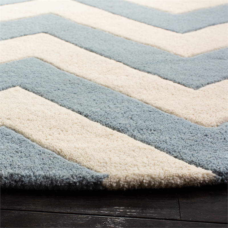Safavieh Chatham 9' X 9' Round Wool Hand Tufted Rug in Blue / Ivory