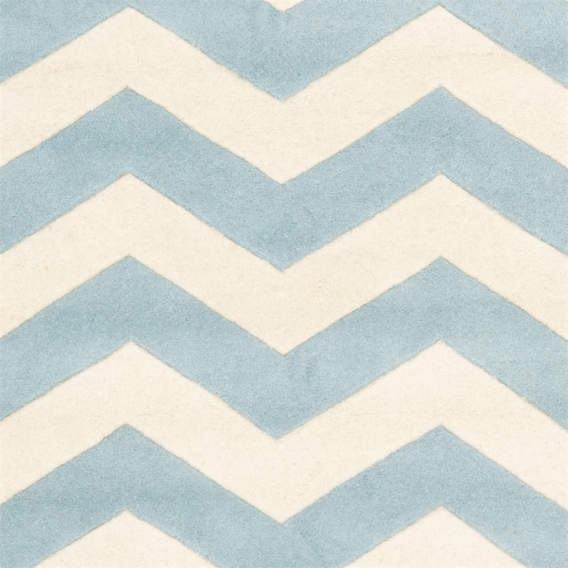 Safavieh Chatham 5' X 5' Square Wool Hand Tufted Rug in Blue / Ivory