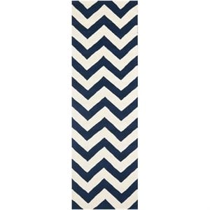 Safavieh Chatham 2'-3&quot X 11' Wool Hand Tufted Rug in Navy / Ivory