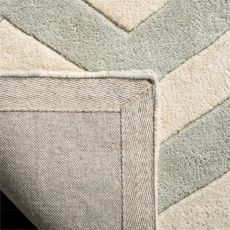 Safavieh Chatham 10' X 14' Wool Hand Tufted Rug in Gray / Ivory