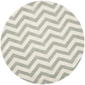 Safavieh Chatham 5' X 5' Round Wool Hand Tufted Rug in Gray / Ivory