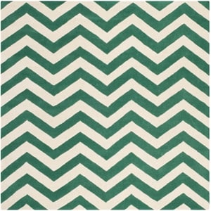 Safavieh Chatham 5' X 5' Square Wool Hand Tufted Rug in Teal / Ivory