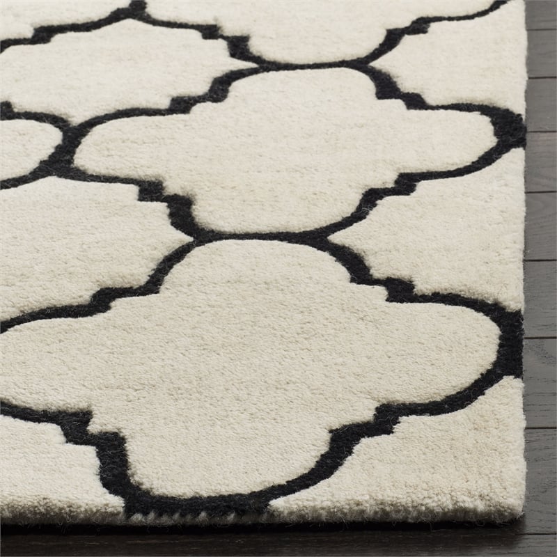 Safavieh Chatham Ivory Contemporary Rug - 6' x 9'