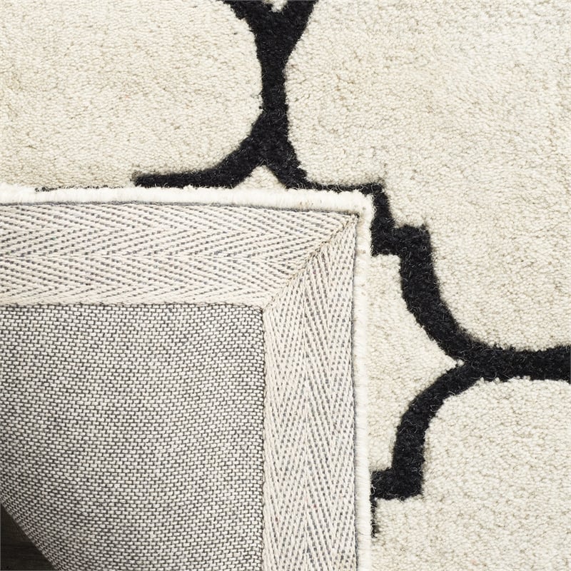 Safavieh Chatham Ivory Contemporary Rug - 6' x 9'