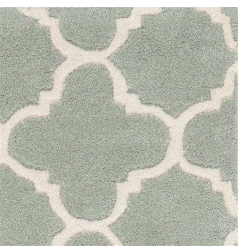 Safavieh Chatham 4' X 6' Wool Hand Tufted Rug in Gray / Ivory