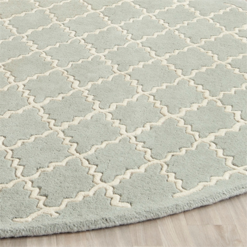 Safavieh Chatham 7' X 7' Round Wool Hand Tufted Rug in Light Blue / Ivory